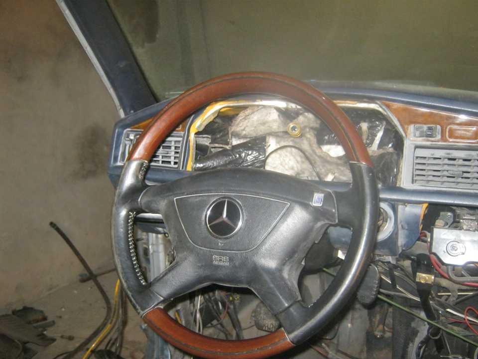 хочу поставить руль на 190 мерс — Mercedes-Benz S-Class (W140), 4,2 л ...