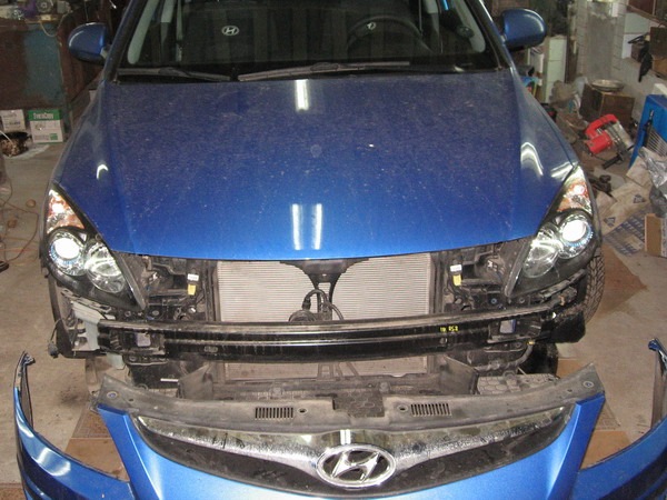 СНЯТИЕ ПЕРЕДНЕГО БАМПЕРА И УСТАНОВКА МОСКИТНОЙ СЕТКИ - Hyundai i30 (1G), 1,4 л,