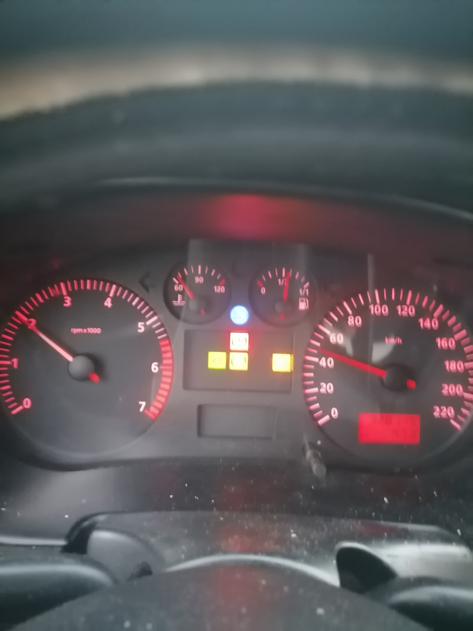 Моргает "восклицательный знак" — SEAT Ibiza (6K), 1,4 л, 2000 года ...