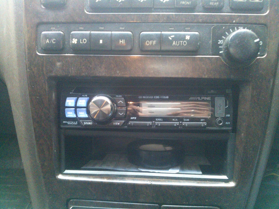 5 / Alpine CDE-110UB — Toyota Mark II (90), 2 л, 1993 года | автозвук ...
