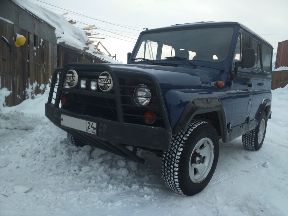 Установлен силовой Бампер "Таран 8"! — УАЗ 31519, 2,9 л, 2000 года ...