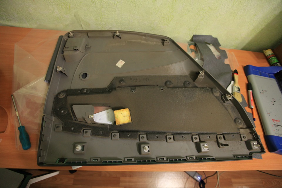 ОБИВКА ДВЕРЕЙ ПРИОРЫ + ШУМКА — Lada Приора седан, 1,6 л, 2008 года ...