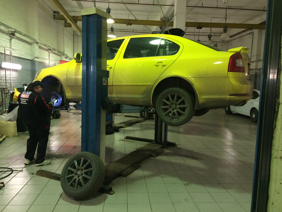 Обновил тормоза — Skoda Octavia RS A5 Mk2, 2 л, 2011 года | визит на ...