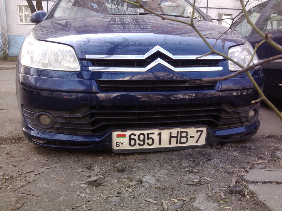 низкий бампер, красиво но не удобно — Citroen C4 (1G), 1,6 л, 2005 года ...