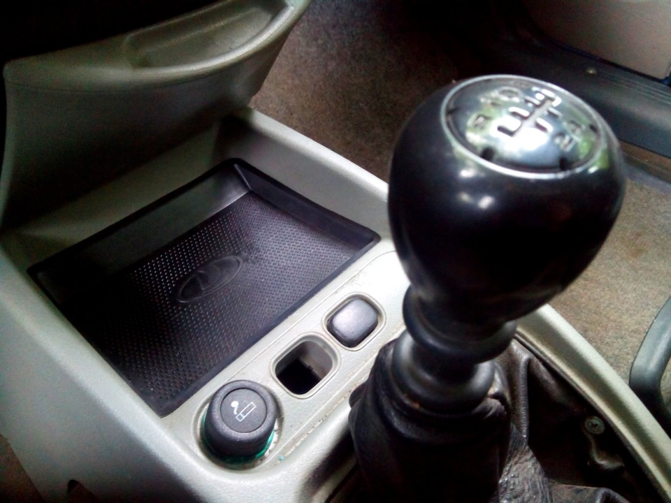 Обтяжка руля эко-кожей и накладки на педали — Lada Калина хэтчбек, 1,6 ...