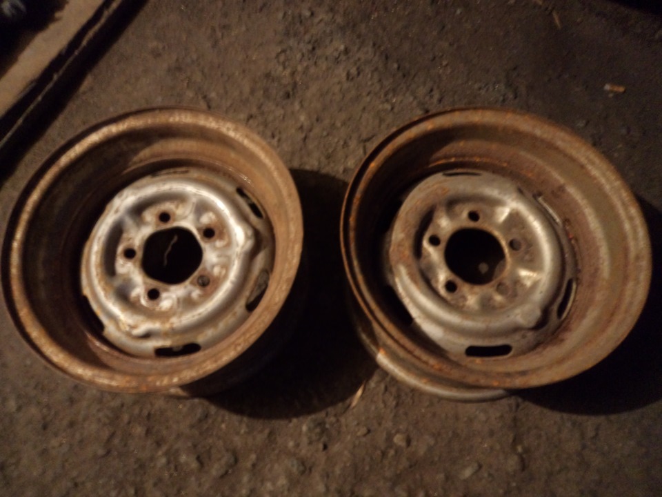 Заводские штампы + М-145 резина = Очередной небюдGET. — Москвич 2140, 1 ...