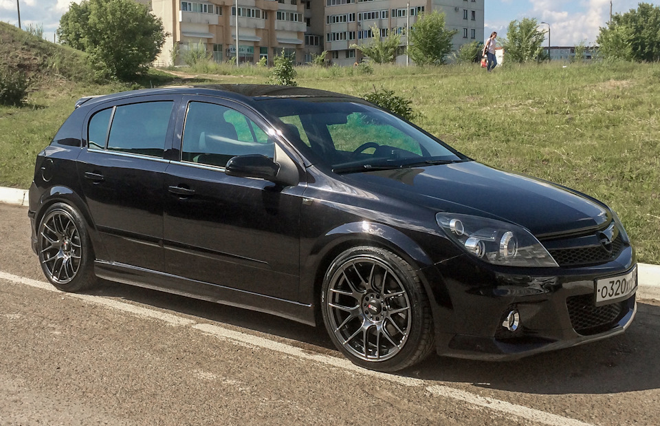 Opel Astra h 2007 черная