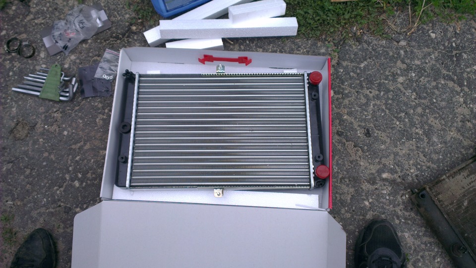 Течет тосол — Lada 21099, 1,5 л, 1997 года | своими руками | DRIVE2