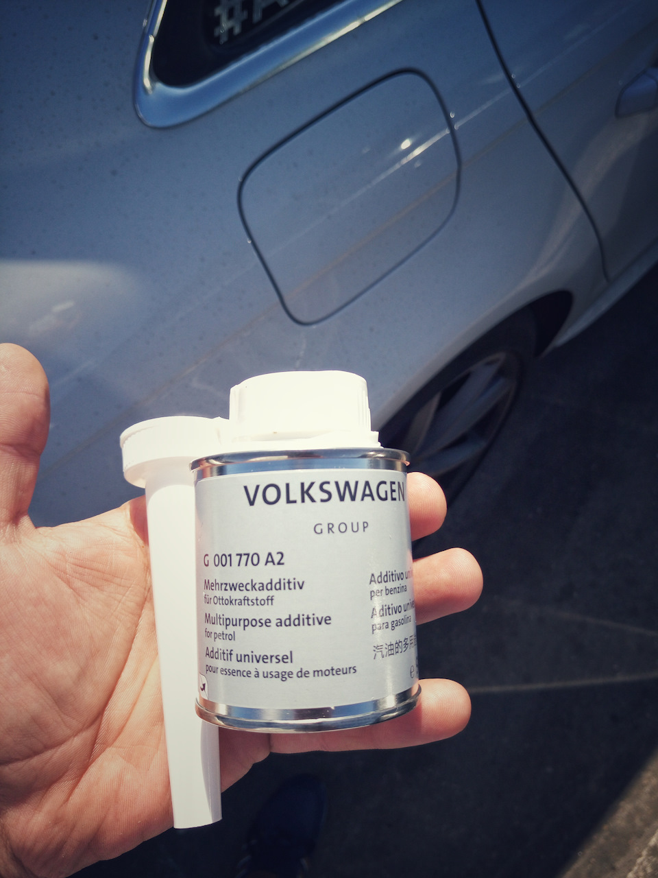 Присадка для топливной системы — Audi A4 (B8). Запчасти на фото: G001770A2