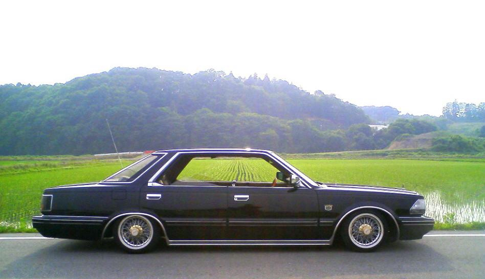 Nissan Cedric JDM