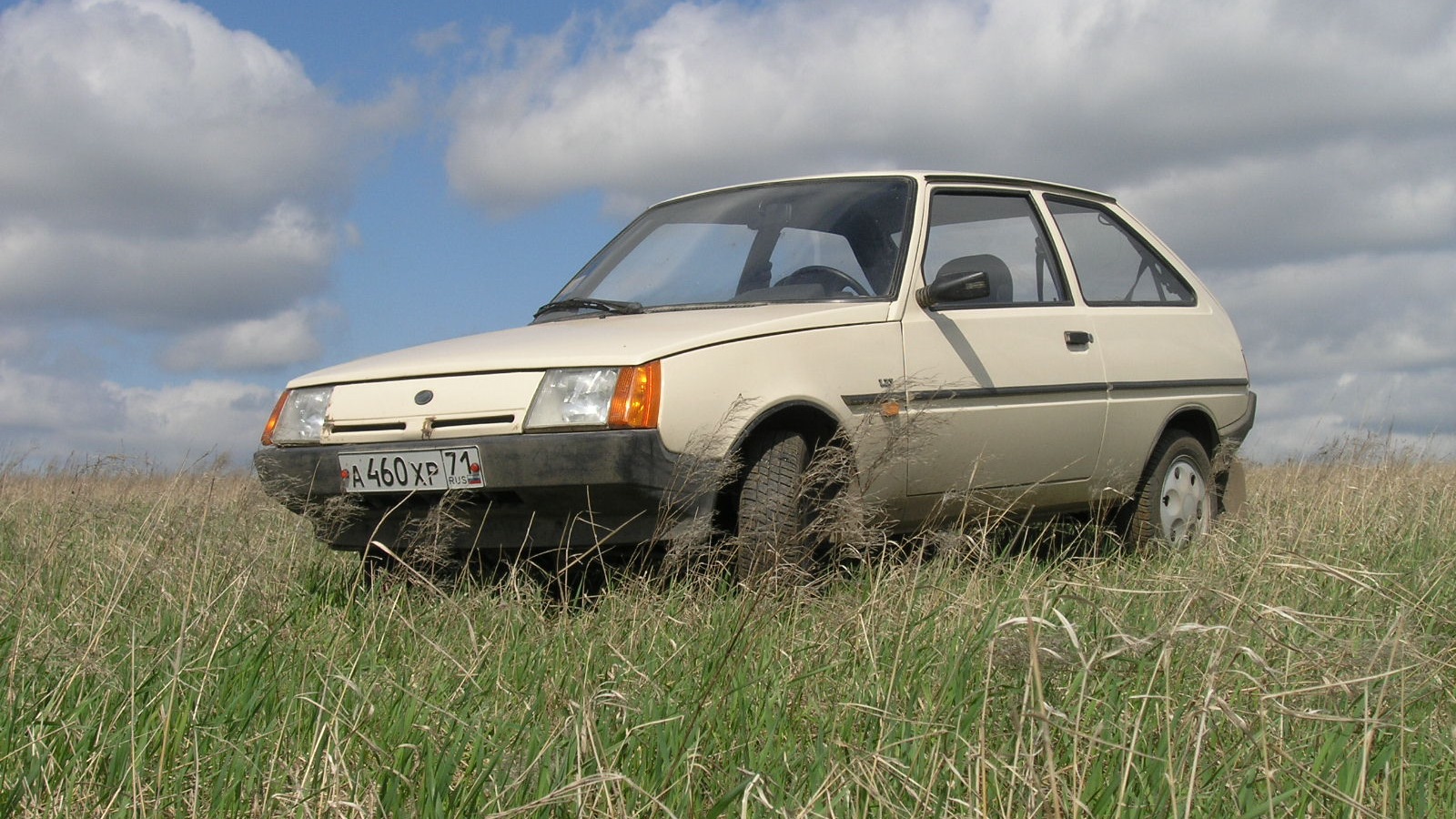 Казанская таврия. ЗАЗ-1102 «Таврия-Нова». Машина Таврия 1102. ZAZ 1102 Таврия. ЗАЗ 1102 Таврия седан.