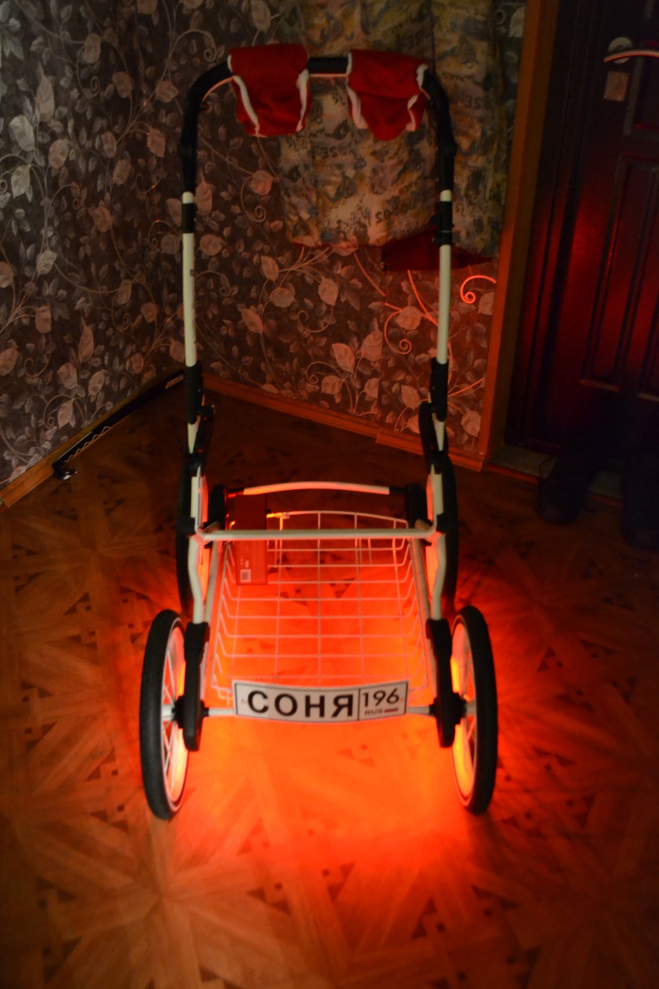 Подсветка на новый семейный транспорт — Geely MK Cross, 1,5 л, 2013 ...