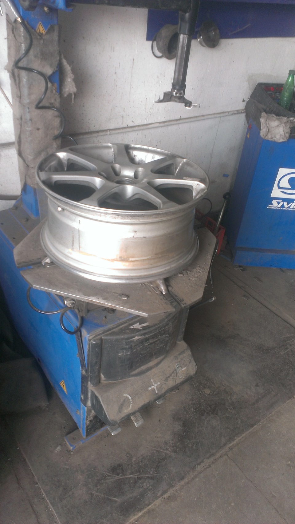 заправка кондиционера, прокатка диска — Mazda 3 (1G) BK, 2 л, 2005 года ...