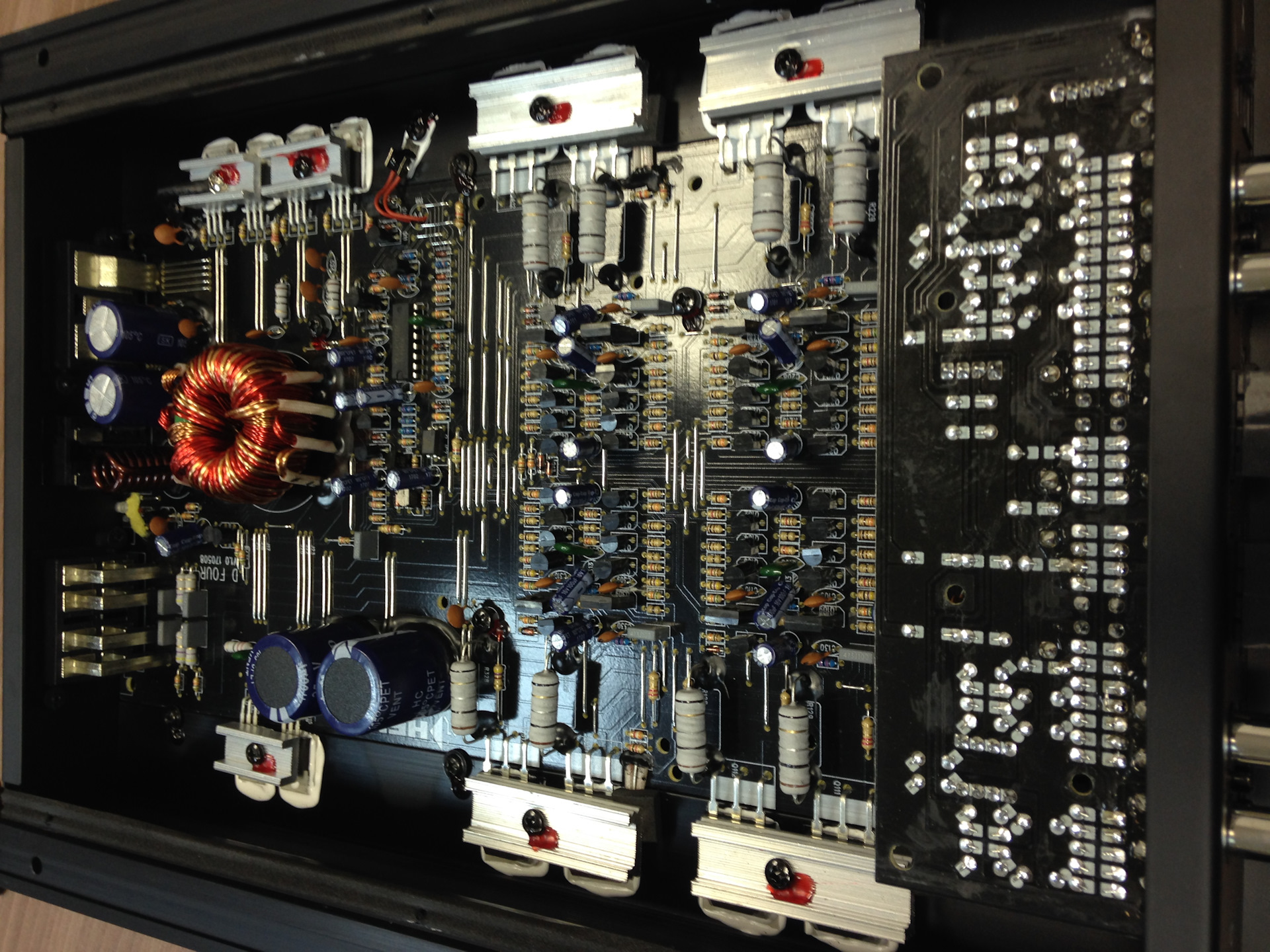 Хеликс адреса менжинского. Хеликс д. Helix d four. Усилитель helix d four. Helix d one.