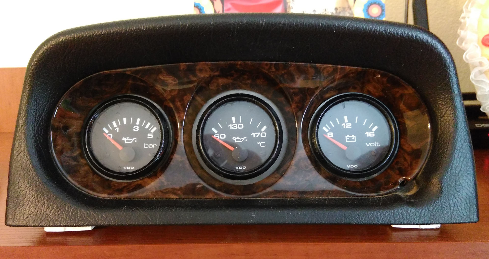 приборка g07. 3d корпус для допов в автомобиль. подиум для дополнительных приборов. Bmw x3 g01 приборная панель. доп панель.