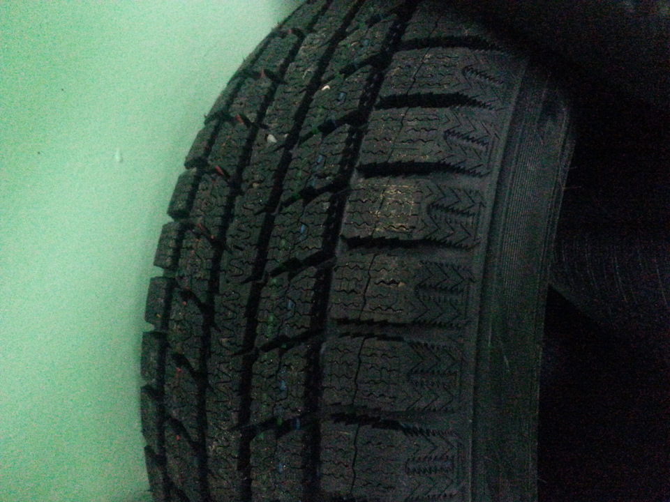Зимняя резина Toyo Observe GSi-5 195/55 R15 85Q — Lada Приора универсал ...