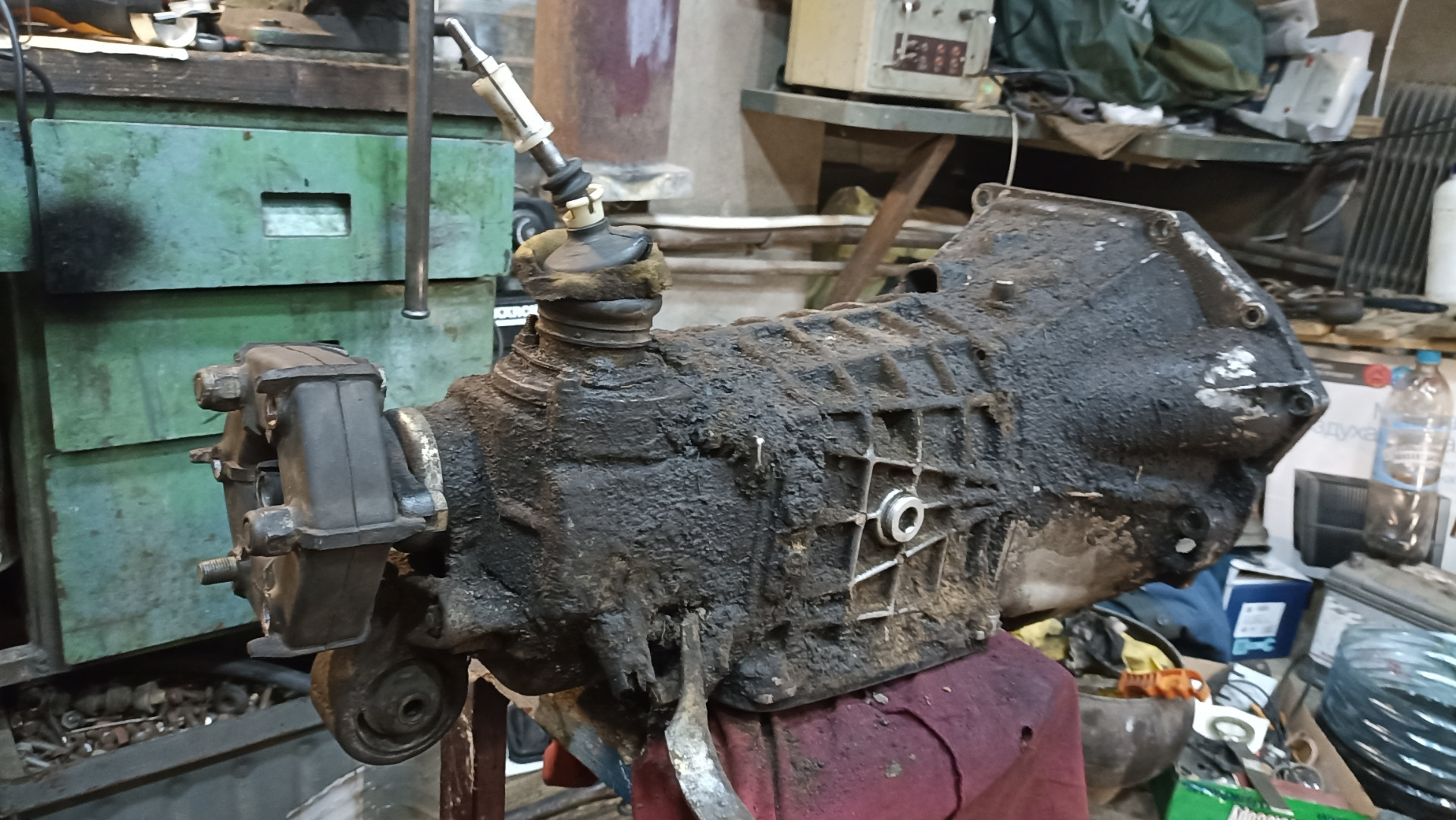 Замена подшипника первичного вала Нива — Lada 4x4 3D, 1,7 л, 2001 года ...