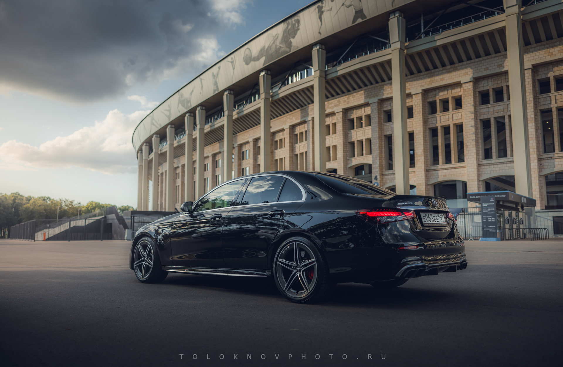 Мерседес дрифт e 63 AMG