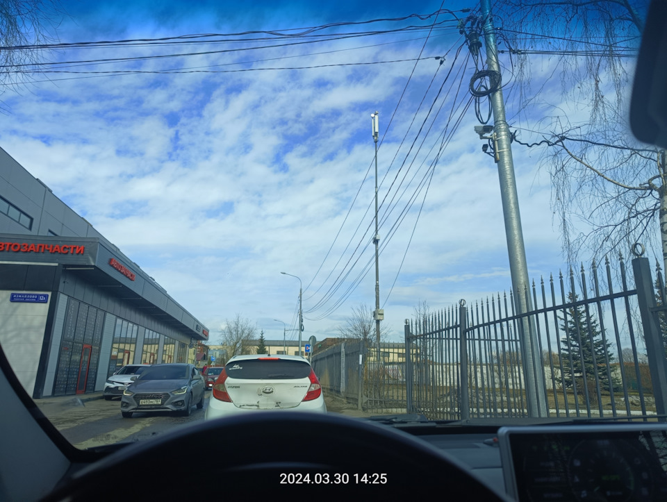 Заменил лобовое стекло и наклеил атермальную плëнку (лобовое + передние ...