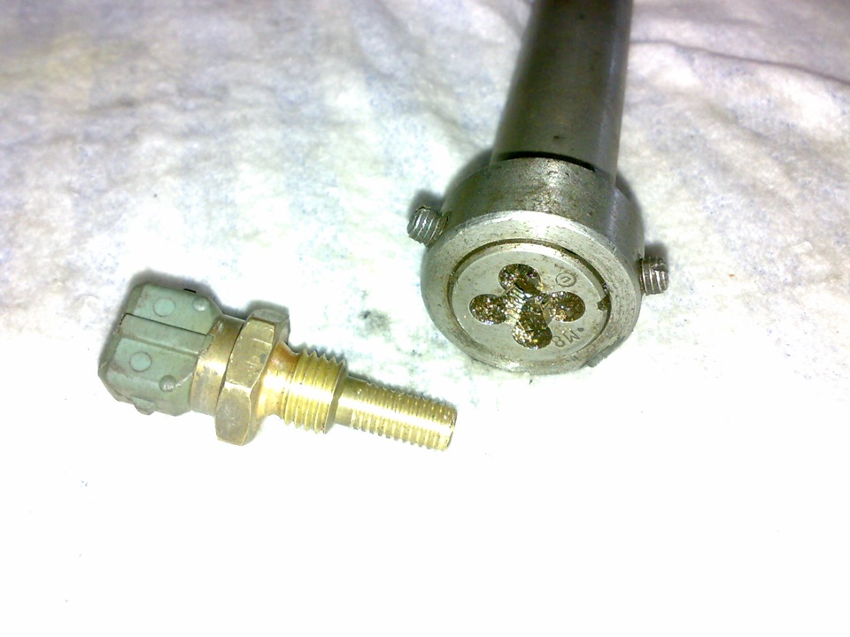 Шпилька м12 м10 1. 5. 9. Гайка усиленная м12 1. М8а1 танк.