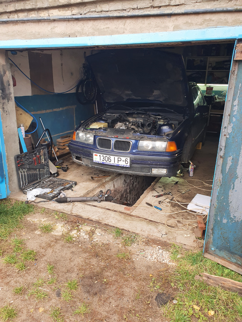 Рулевая рейка с е46 — BMW 3 series Touring (E36), 1,8 л, 1996 года ...