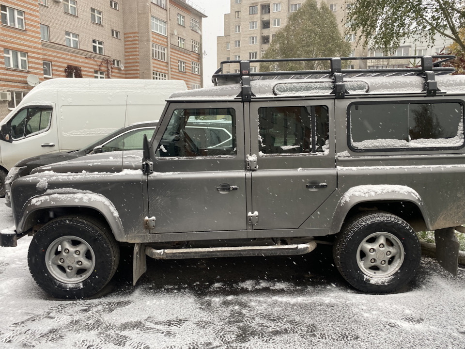 Сезонная смена резины — Land Rover Defender, 2,4 л, 2008 года | шины ...