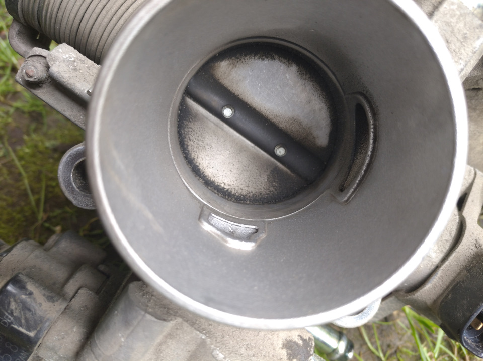 Чистка Дроссельной заслонки. — Toyota Corolla (120), 1,6 л, 2003 года ...