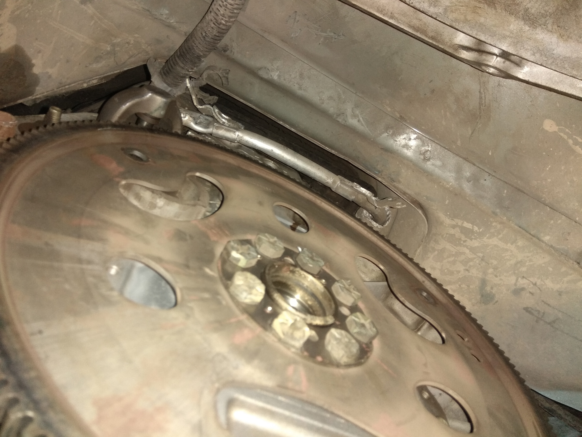 Как открутить бублик от маховика. Логан 2 приводная пластина гидротрансформатора. Как открутить бублик от маховика. Как открутить гидротрансформатор от маховика. Как открутить бублик от маховика.