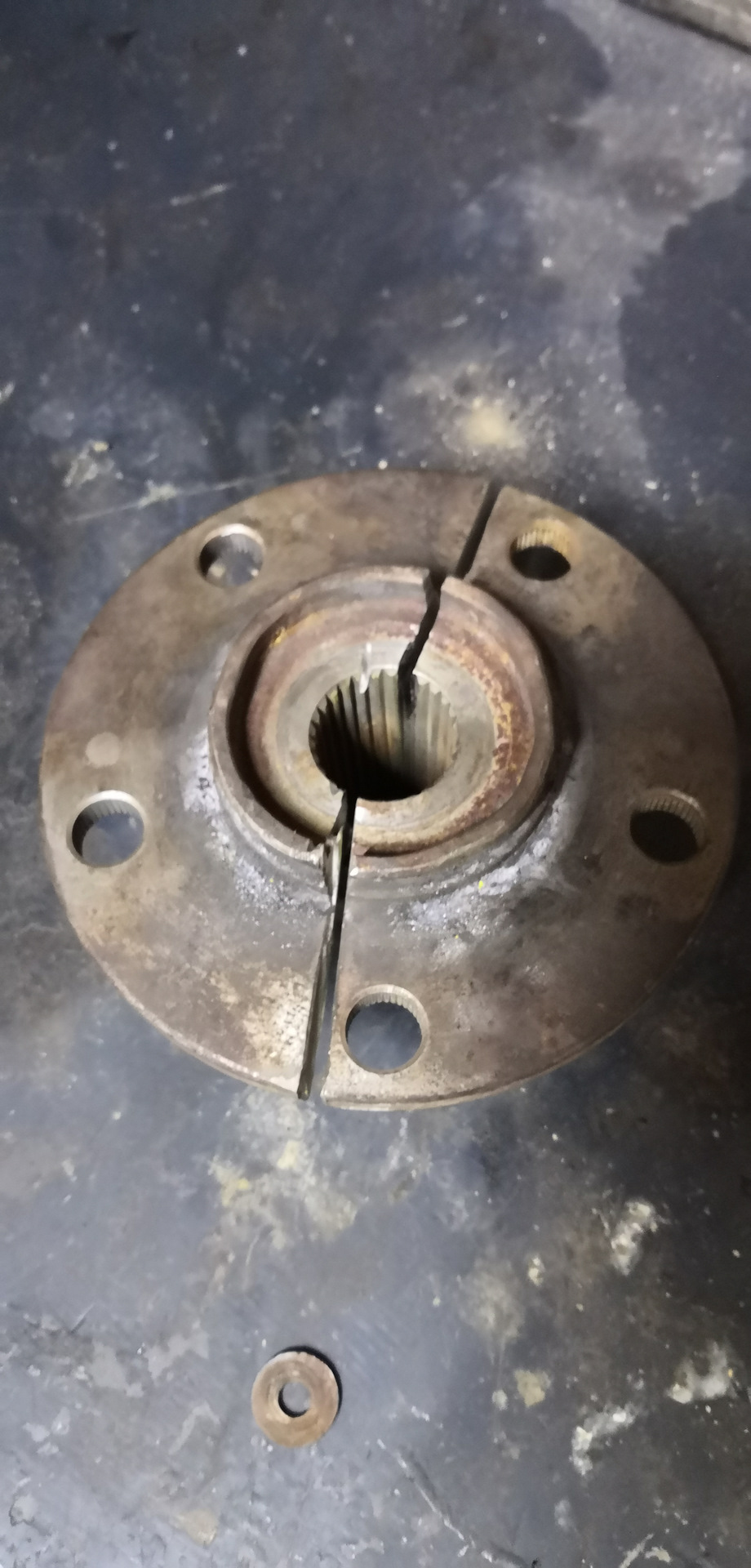 Биение в руль при торможении или как заменить ступицу и сохранить ...