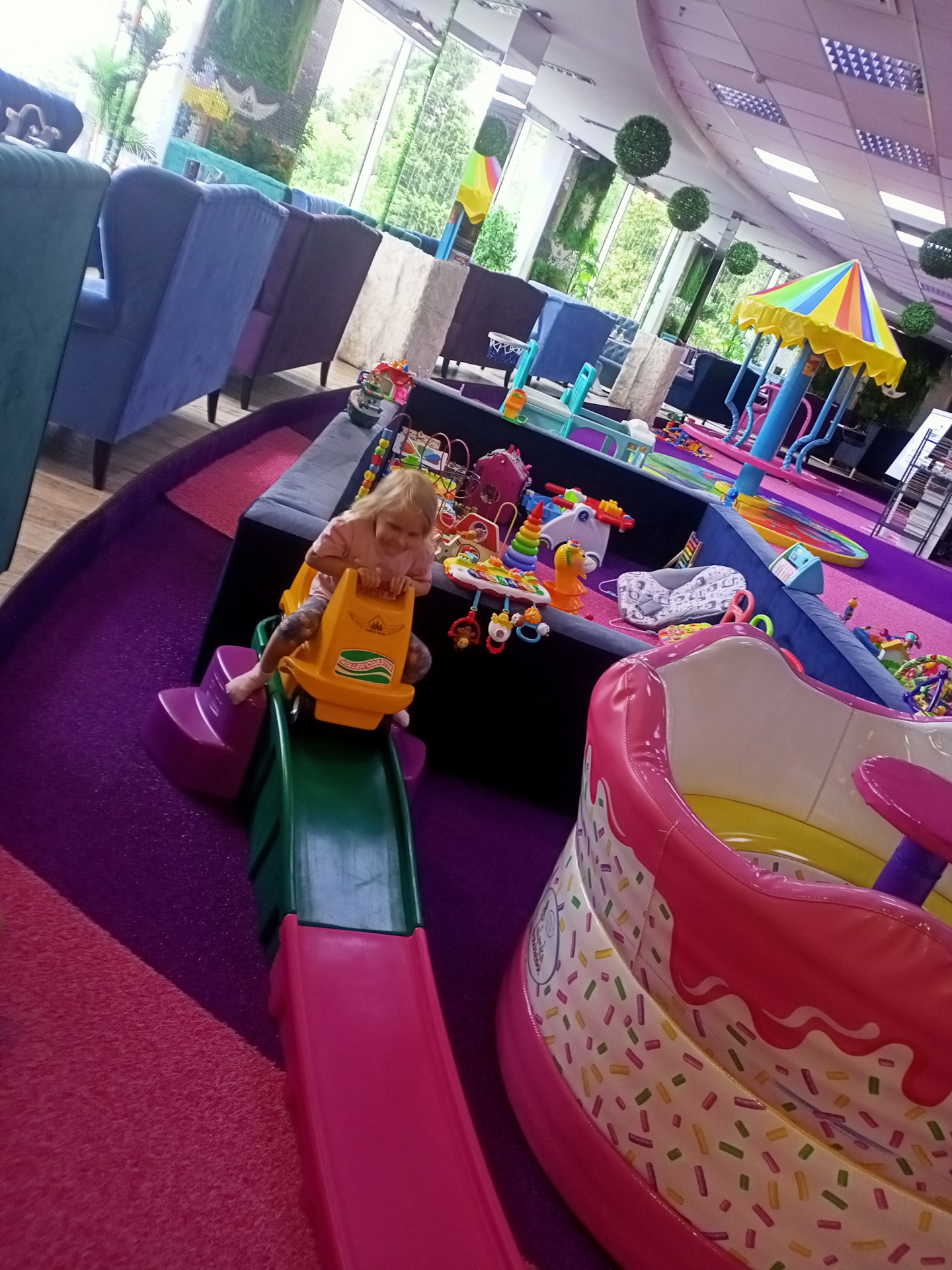 Castle kids. Castle Kids Краснодар. Castle Kids Plaza Армавир. Castle Kids Армавир 2022. Парк Галицкого горки.