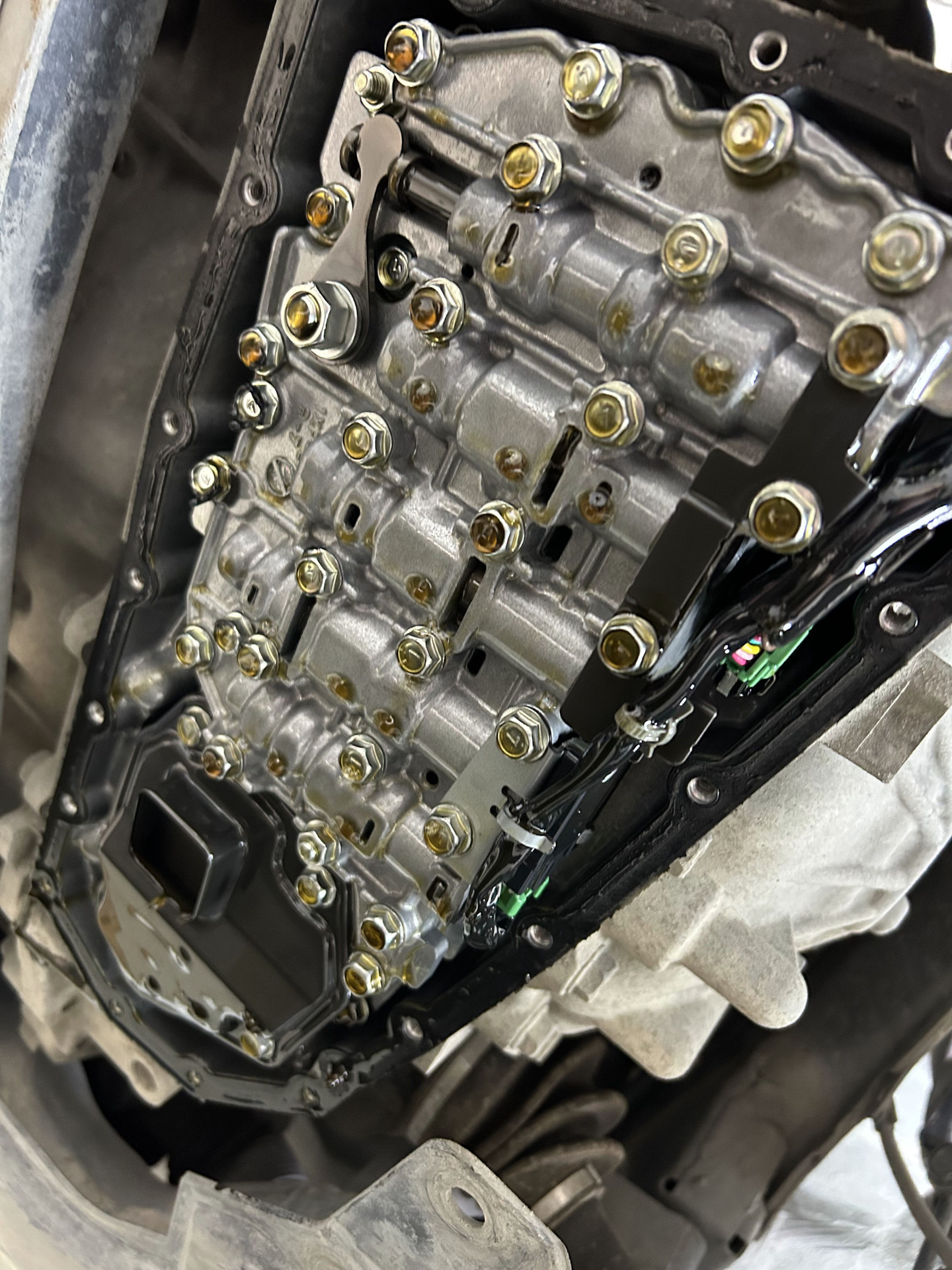 Замена масла в вариаторе — Peugeot 4007, 2,4 л, 2009 года | визит на ...