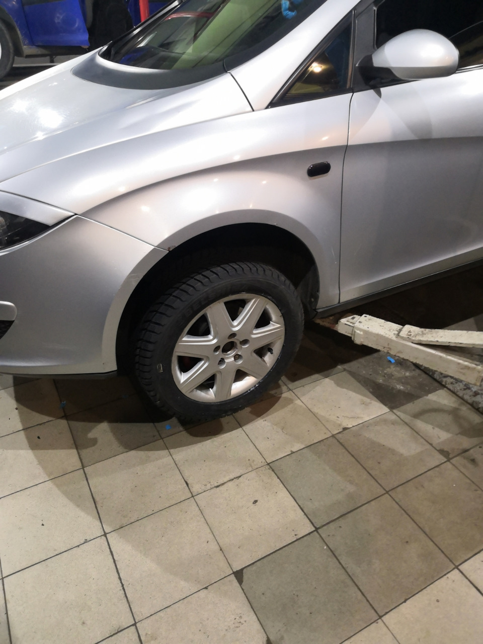 Переобулся, резина, в Киеве не нашёл — SEAT Toledo (3G), 1,6 л, 2006 ...