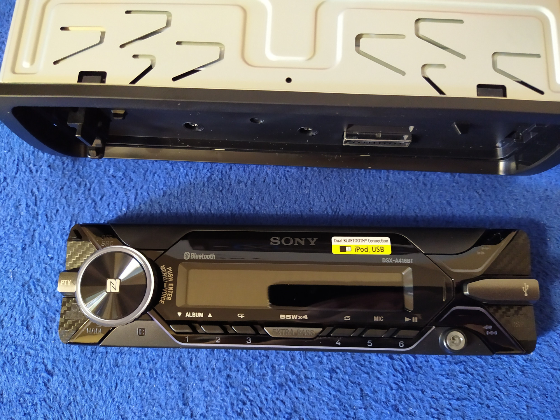 Sony dsx a416bt q. Sony DSX-a416bt. Магнитола Sony DSX-a416bt. Магнитола сони DSX a416bt.