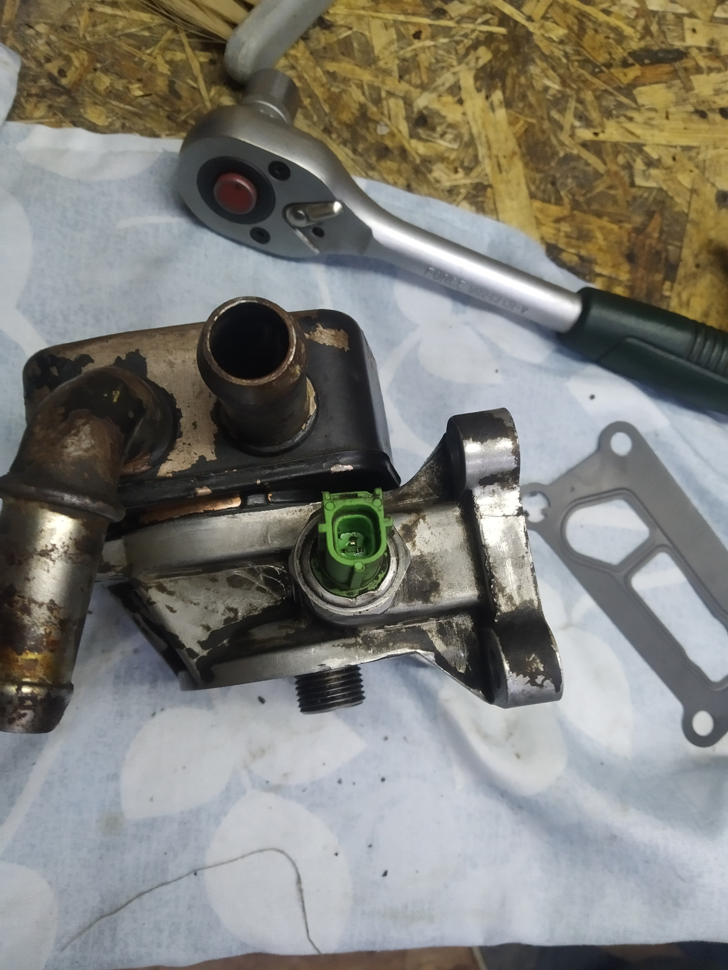 Замена прокладок теплообменника — Mazda 3 (1G) BK, 2 л, 2008 года ...