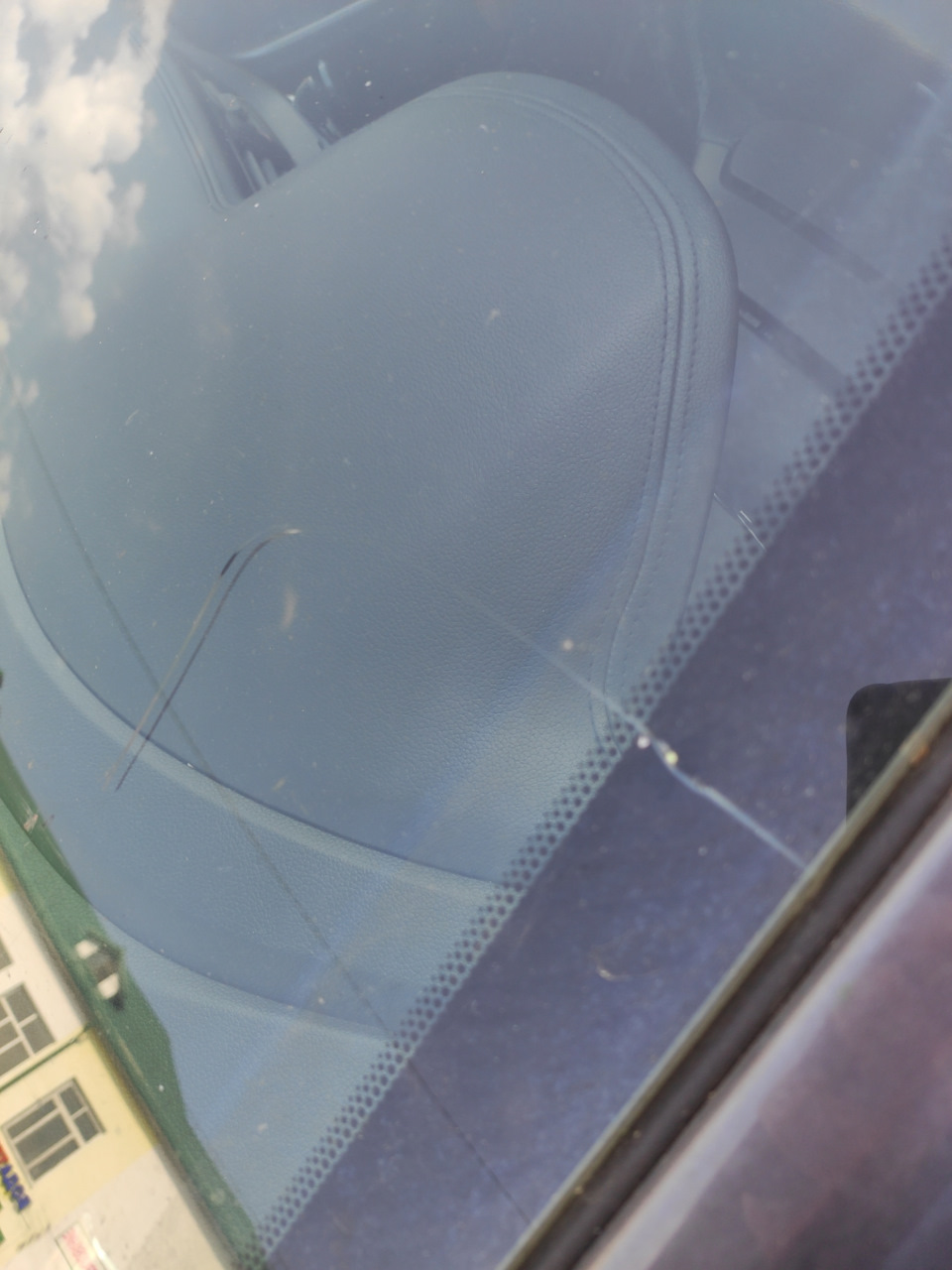 Последствия обстрела — KIA Rio (3G)