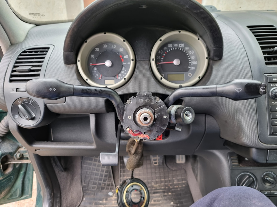 Ремонт подрулевых переключателей — Volkswagen Polo Hatchback Mk3, 1,4 л ...