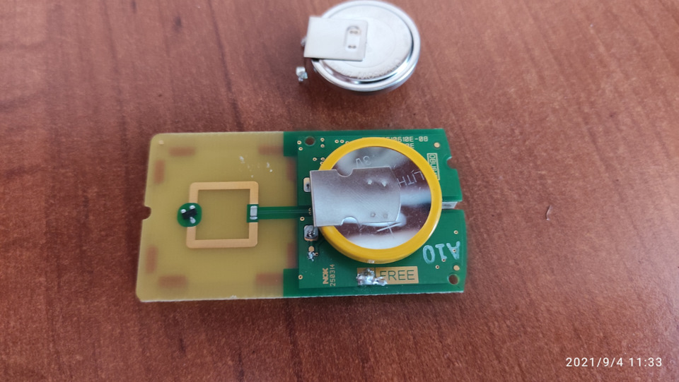 Впаял новую — Toyota RAV4 (5G)