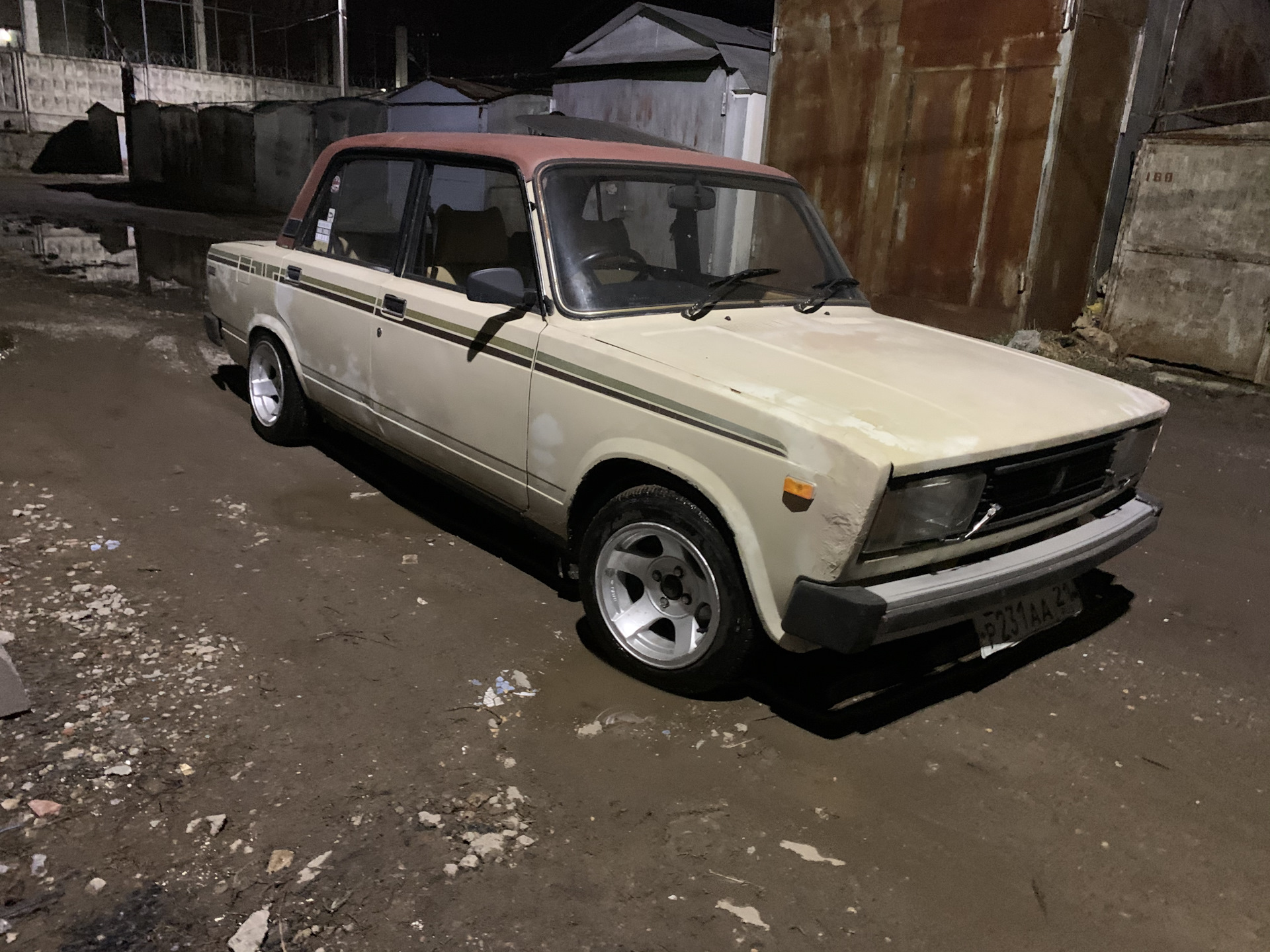 Lada Р’РђР— 2104 Riva