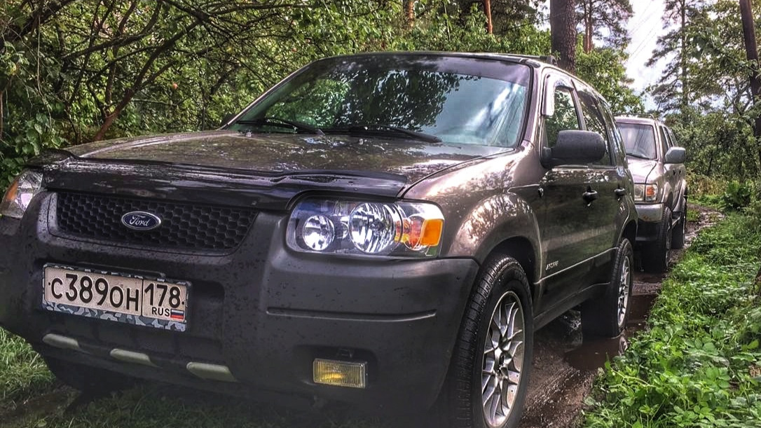 Форд сел. Ford Escape 3.0 at. Ford Escape серый.