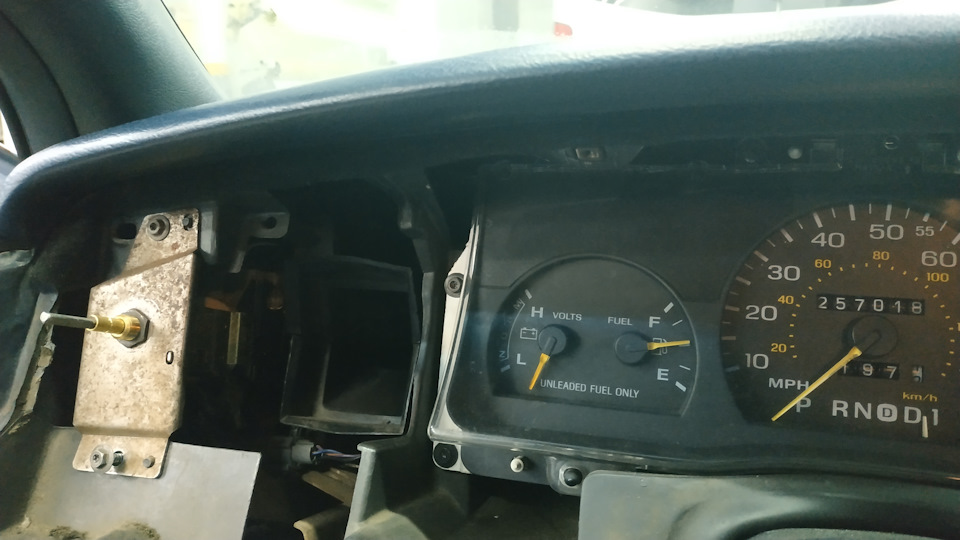 Погасла подсветка приборной панели. — Ford Crown Victoria, 4,6 л, 1992 ...