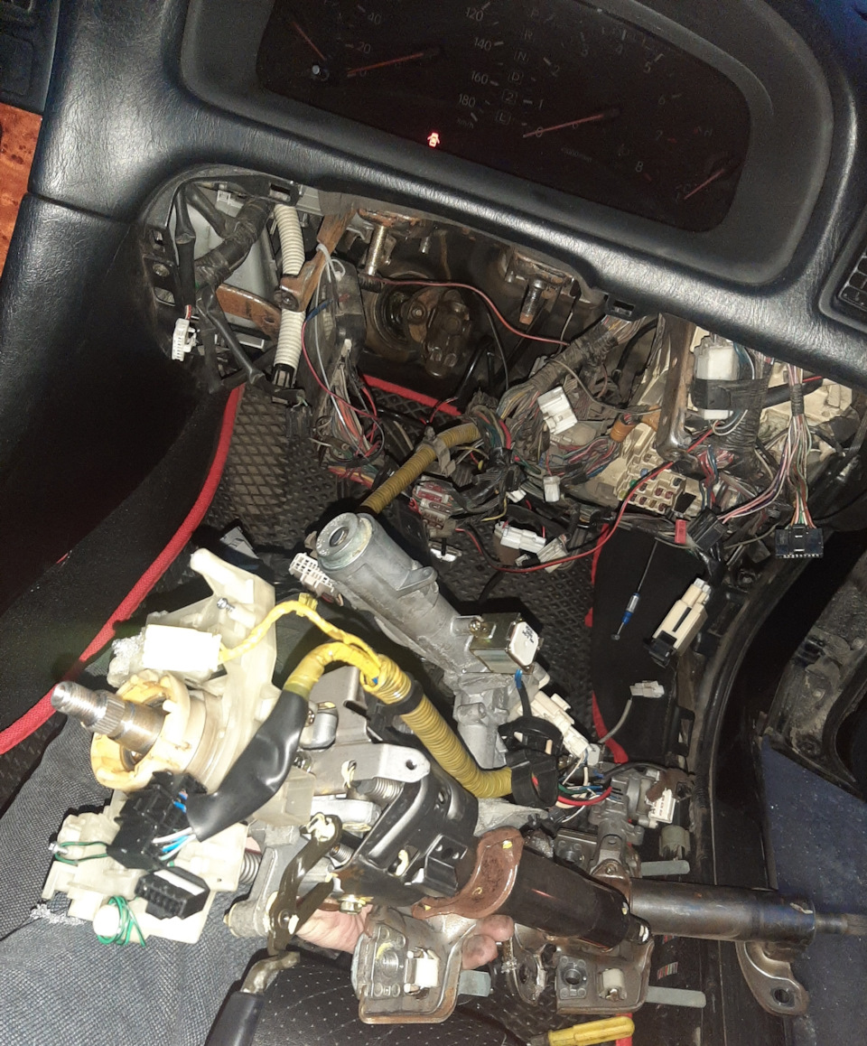 Заклинило замок зажигания — Toyota Windom (20), 2,5 л, 1998 года ...