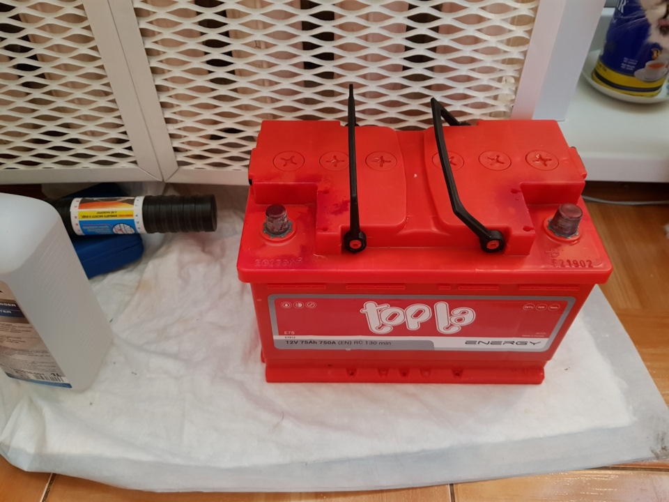 Аккумулятор заряжен — Renault Duster (1G), 2 л, 2015 года | плановое ТО ...