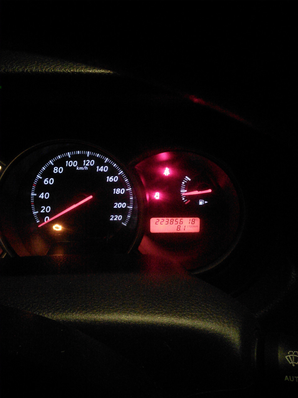 Фото в бортжурнале Nissan Tiida (1G)