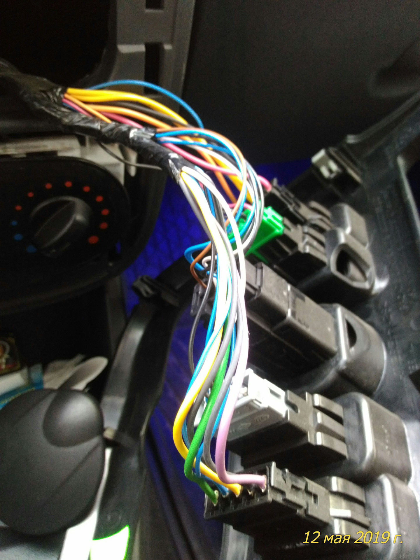 Доводчики стёкол Pandora dwm-210. — Lada Ларгус, 1,6 л, 2017 года ...