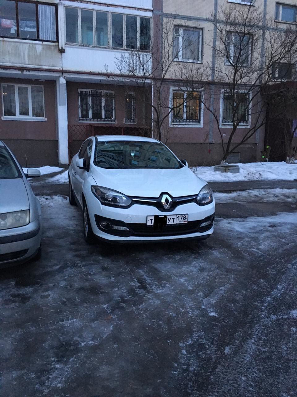 Renault Megan 3 / ключ карта + свободные руки — Renault Megane III, 1,6 ...