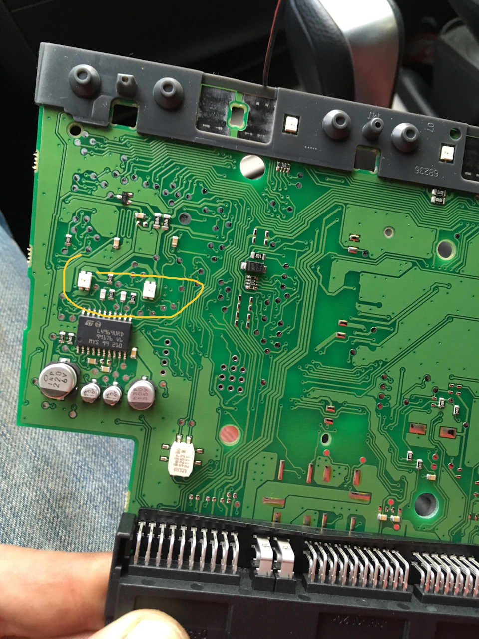 Отключение подушки пассажира. — BMW 1 series (E81/E87), 1,6 л, 2008