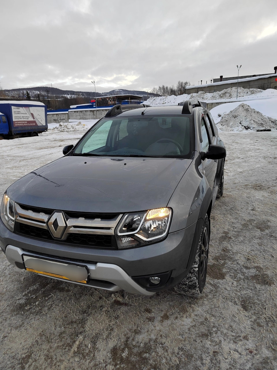 Рено дастер скрежет. Газовые упоры задней двери на дастер. Рено дастер скрежет. Рено дастер скрежет. Рено дастер скрежет.