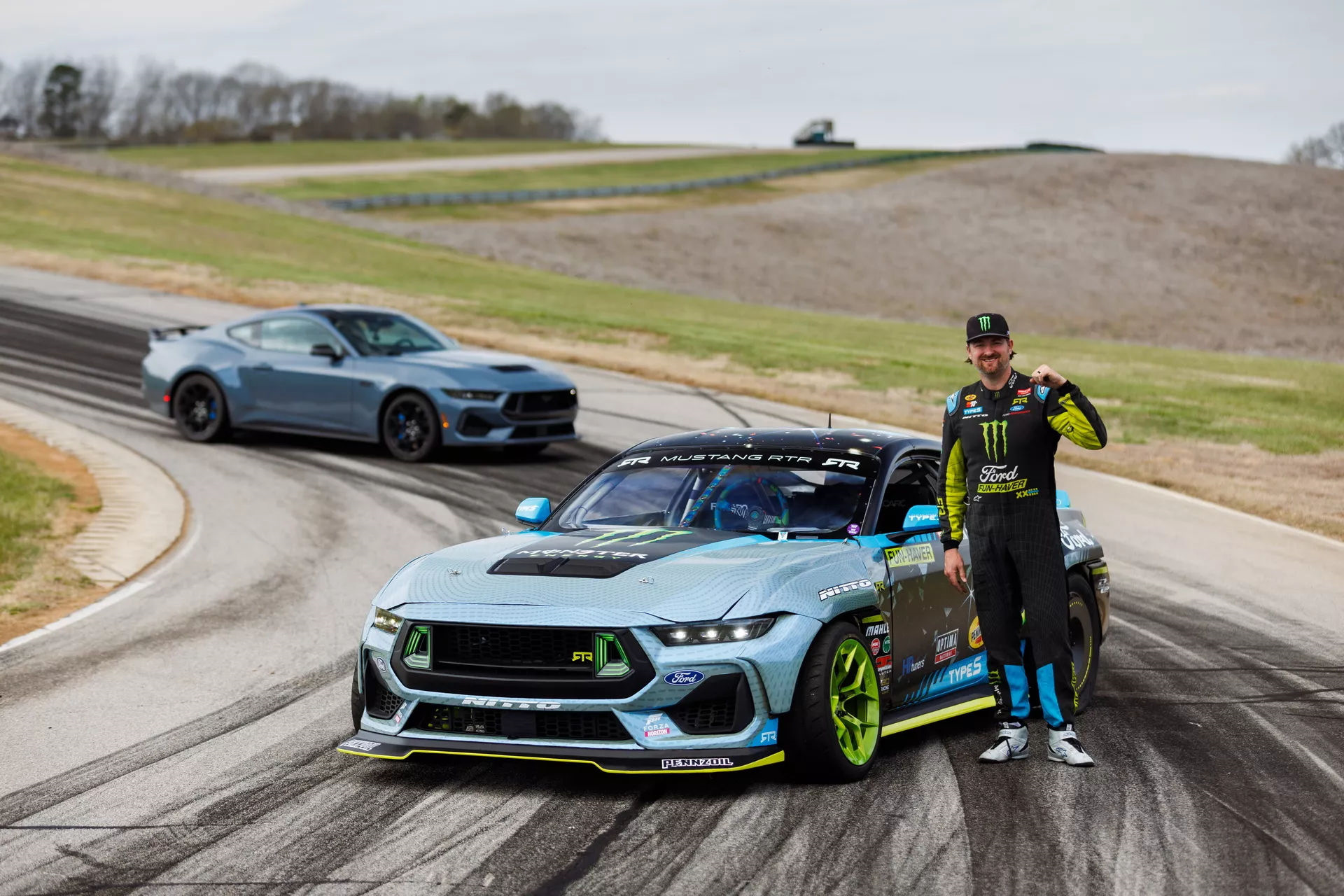 Monster Energy Ford Mustang RTR