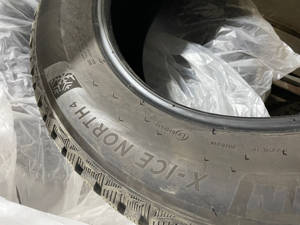 Шины зимние шипованные Michelin 215/65 R17 на Audi Q3 (2G), Skoda Karoq ...