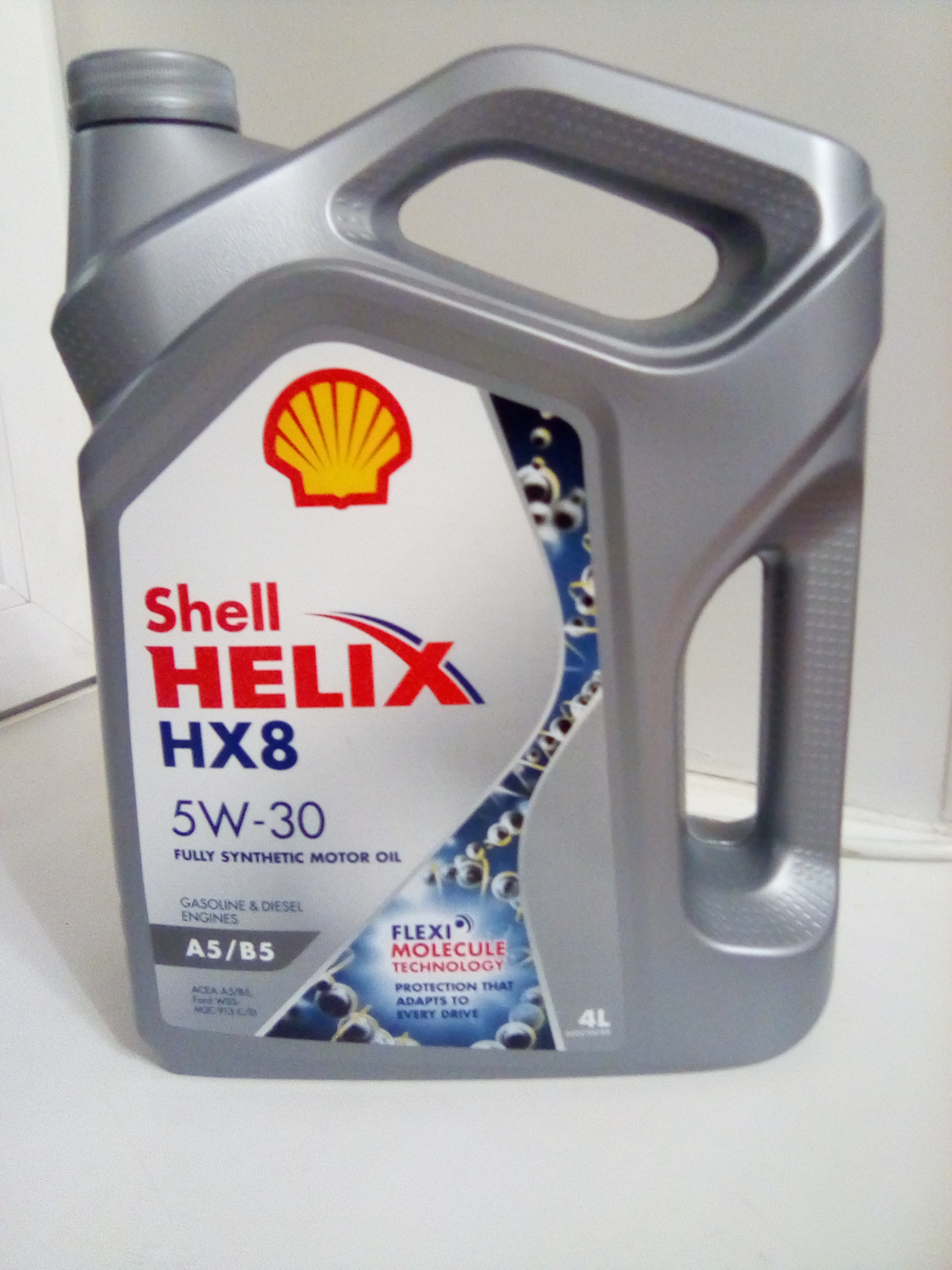 Какое масло лить хендай. Shell 5w30 Hyundai. Масло Shell 5 30 Hyundai. Масло моторное для Hyundai ix35 2011. Масло в двигатель Хендай ix35 2.0 л бензин.